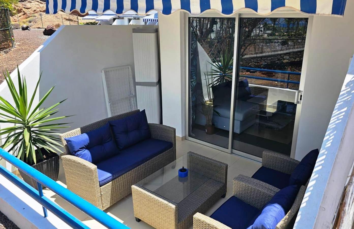 Blue Bay Paradise - Beach Front Apartment With Sea View Playa Paraiso (Tenerife) Exterior foto