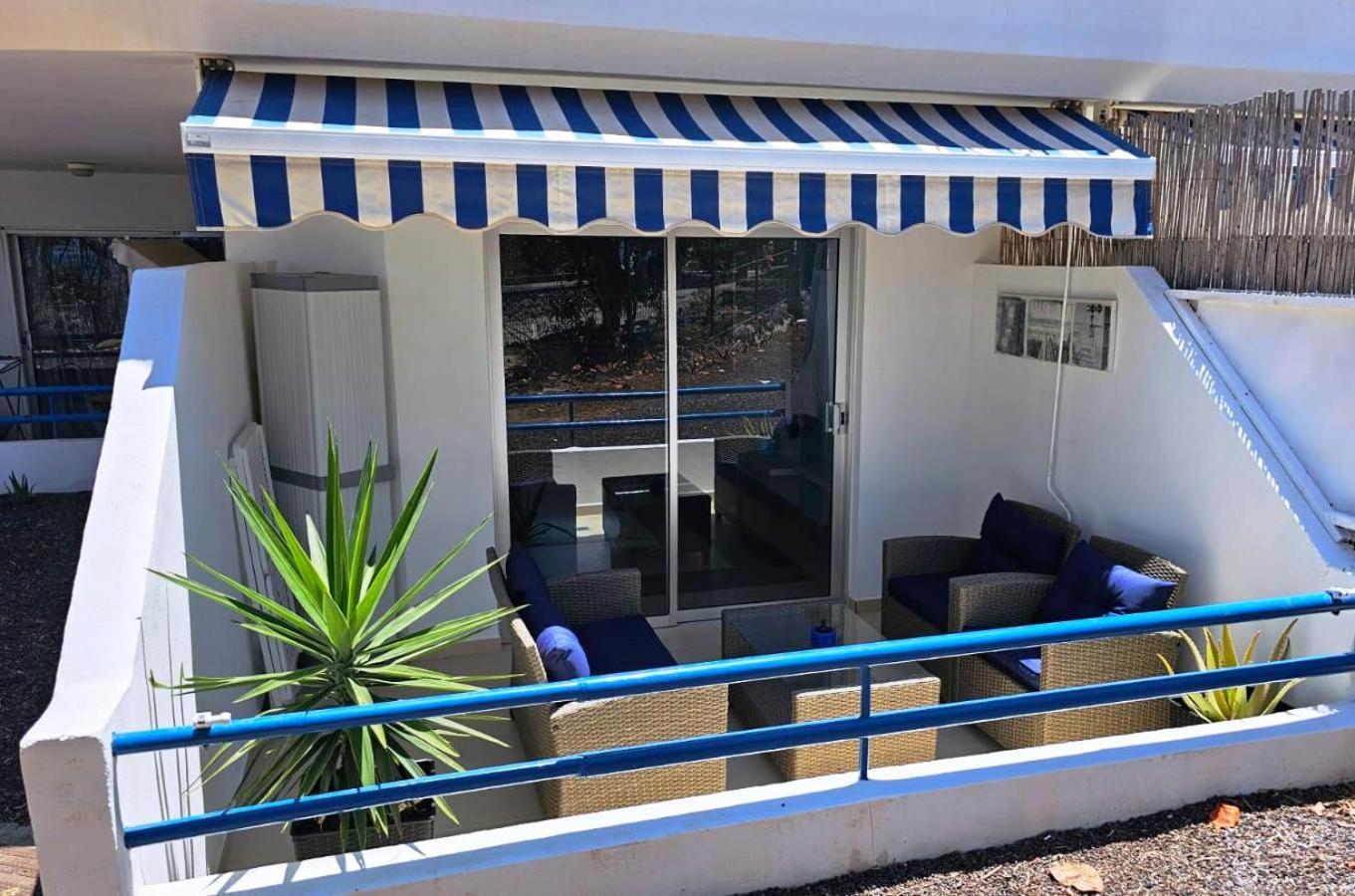 Blue Bay Paradise - Beach Front Apartment With Sea View Playa Paraiso (Tenerife) Exterior foto
